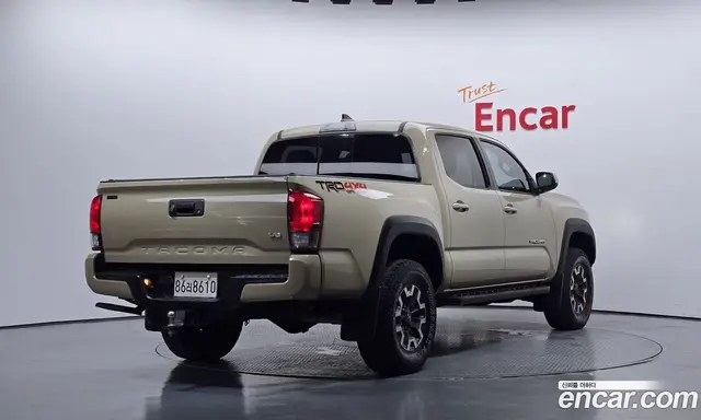 Toyota Tacoma 2017 3.5 автомат (гидро), миниатюра 2