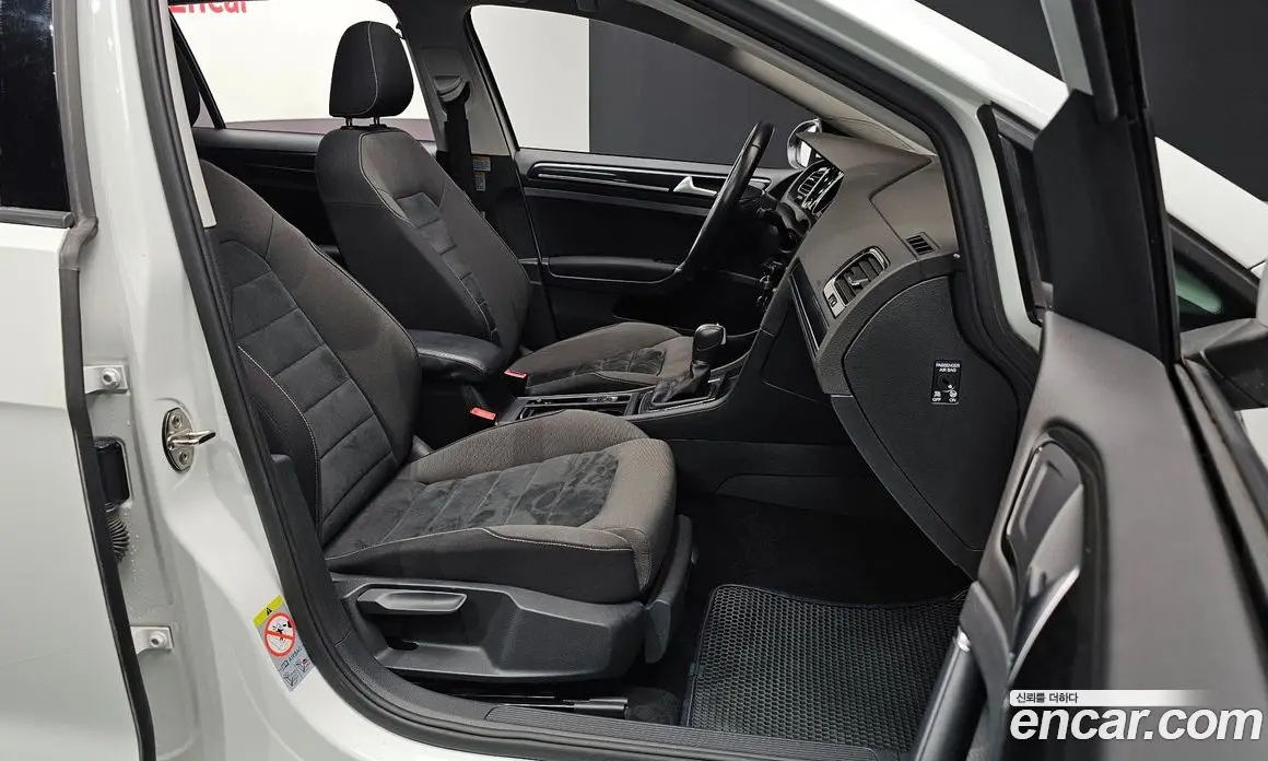 Volkswagen Golf 2014 2.0 автомат (гидро), фото 15