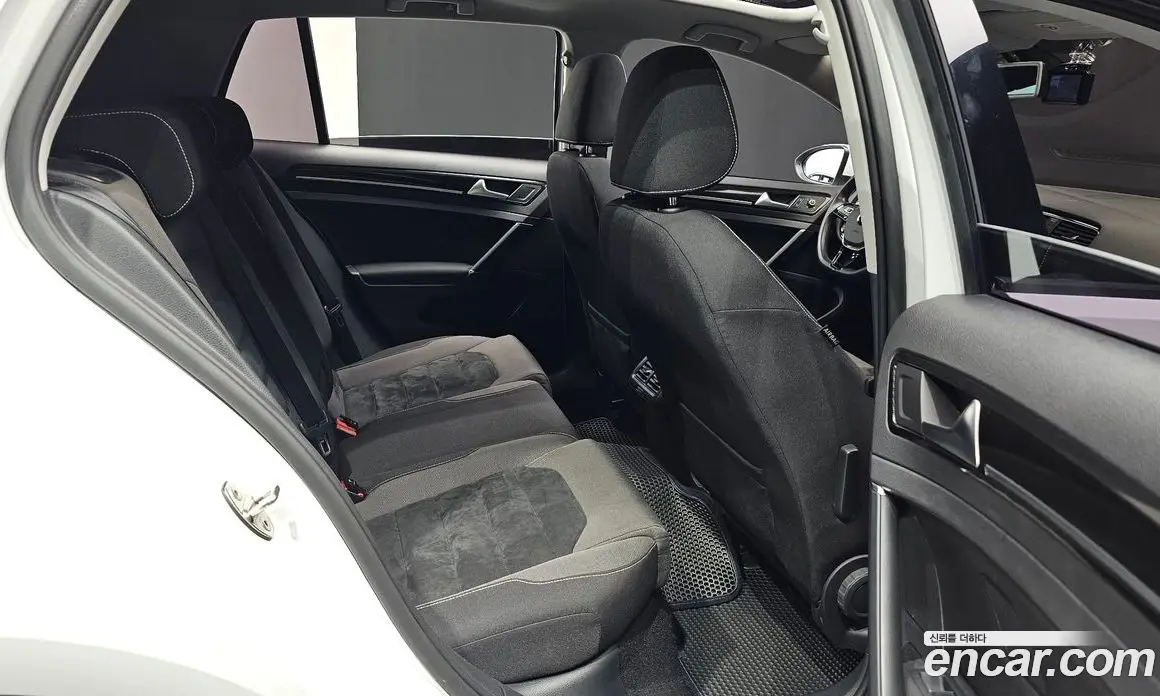 Volkswagen Golf 2014 2.0 автомат (гидро), фото 16