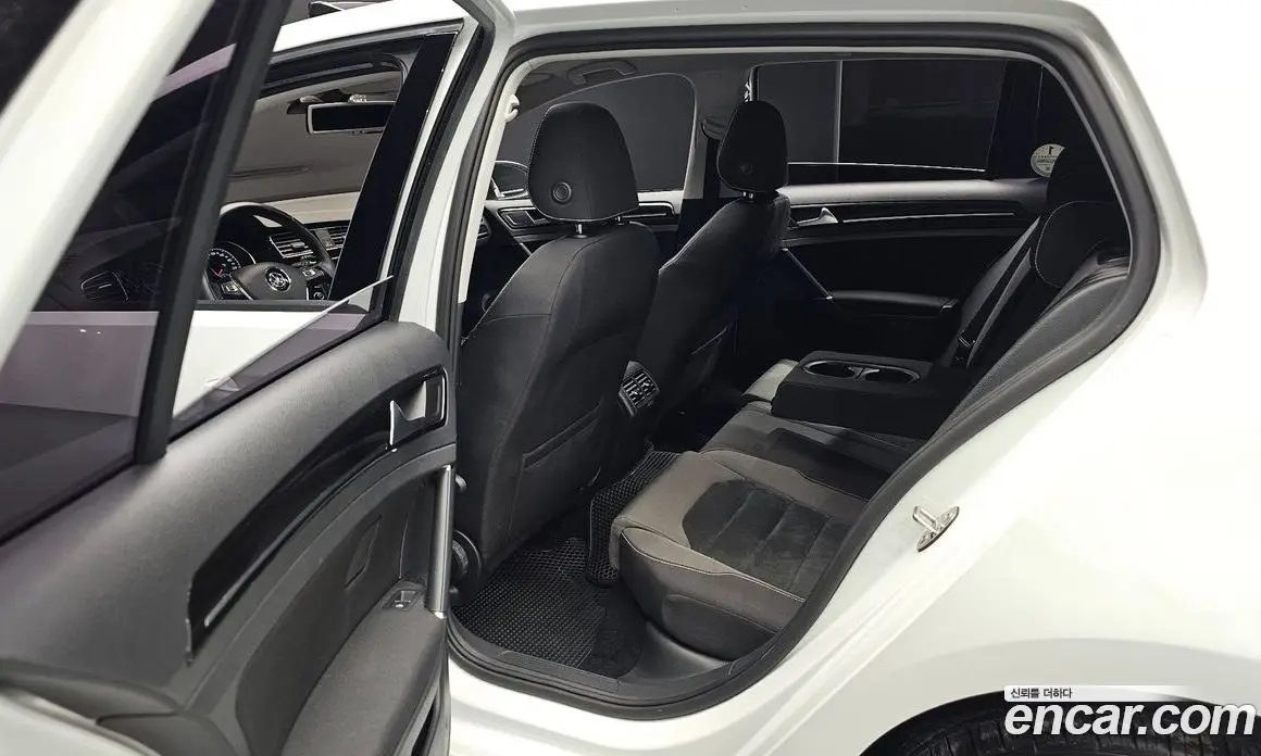 Volkswagen Golf 2014 2.0 автомат (гидро), фото 17