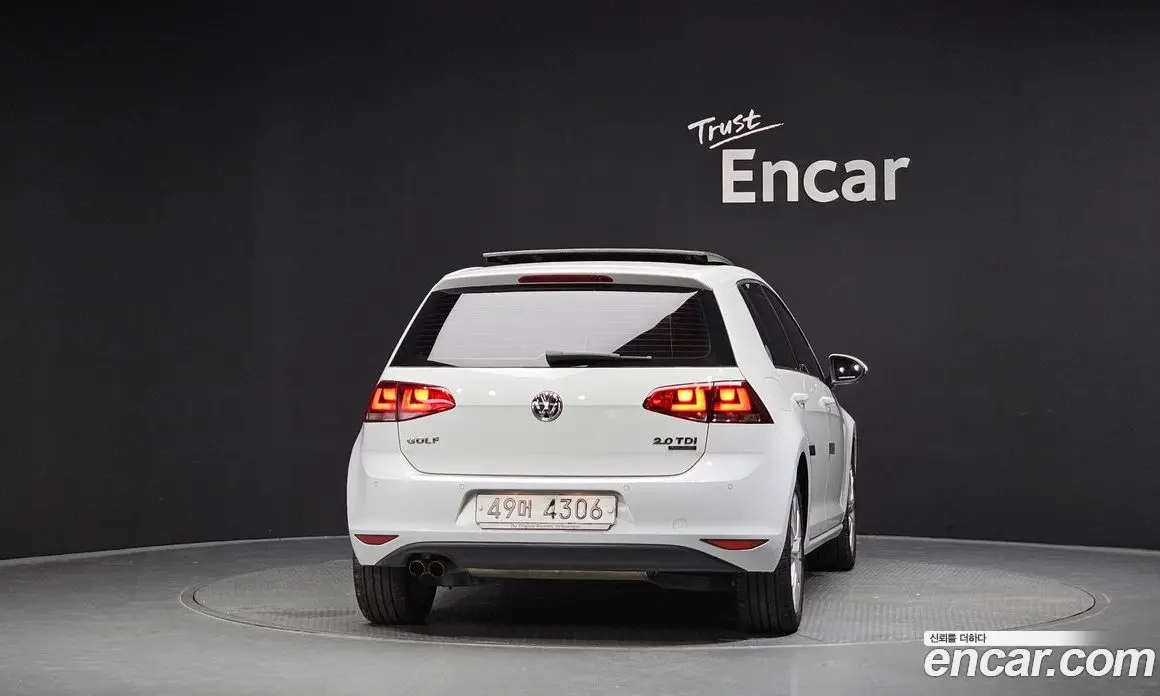 Volkswagen Golf 2014 2.0 автомат (гидро), фото 3