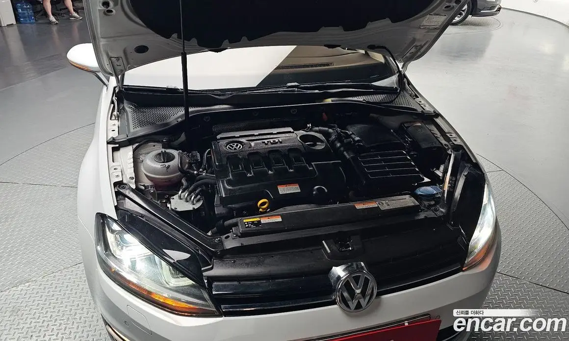Volkswagen Golf 2014 2.0 автомат (гидро), фото 5
