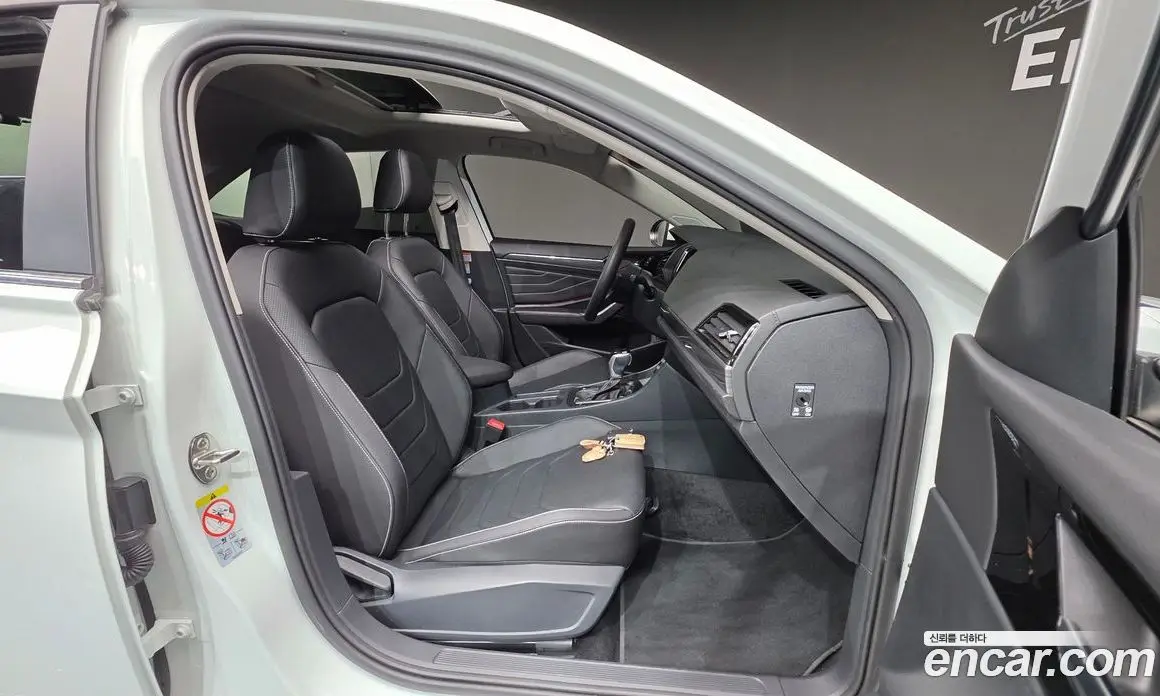Volkswagen Jetta 2023 1.5 автомат (гидро), фото 13 Volkswagen Jetta 2023 1.5 автомат (гидро), фото 13