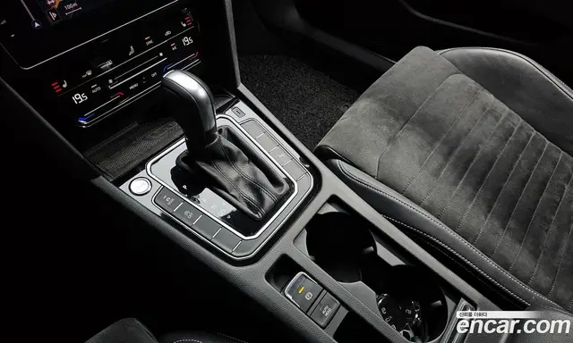 Volkswagen Passat 2021 2.0 автомат (гидро), миниатюра 12