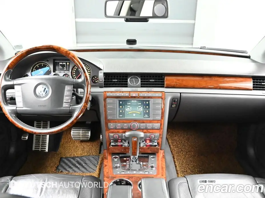 Volkswagen Phaeton 2007 4.2 автомат (гидро), фото 7 Volkswagen Phaeton 2007 4.2 автомат (гидро), фото 7