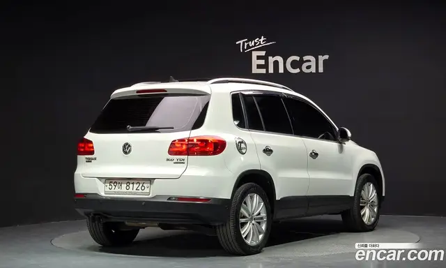 Volkswagen Tiguan, 2012, 121 189 км