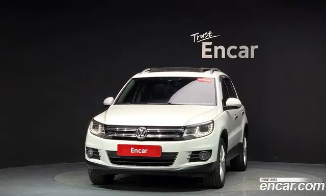 Volkswagen Tiguan 2012 2.0 автомат (гидро), миниатюра 2