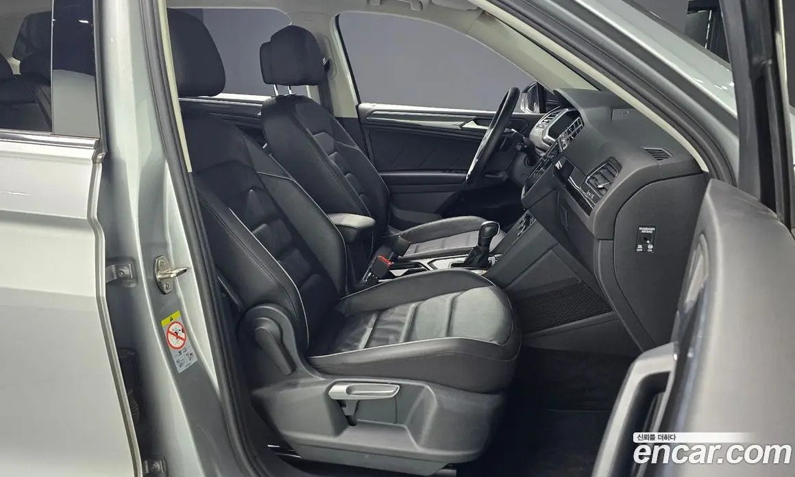 Volkswagen Tiguan 2020 2.0 автомат (гидро), фото 13