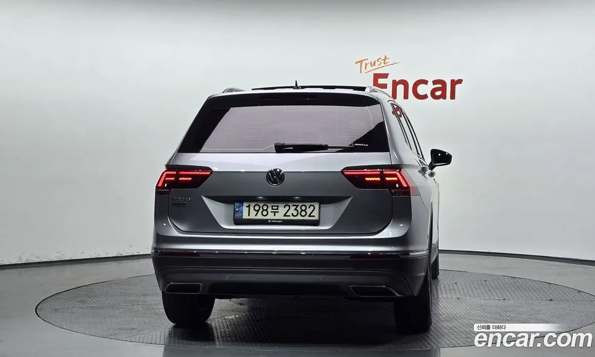 Volkswagen Tiguan 2020 2.0 автомат (гидро), фото 4