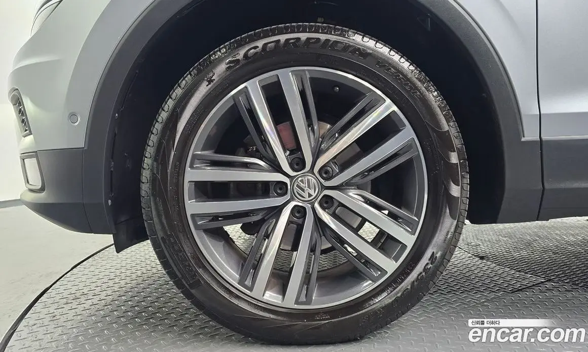 Volkswagen Tiguan 2020 2.0 автомат (гидро), фото 5