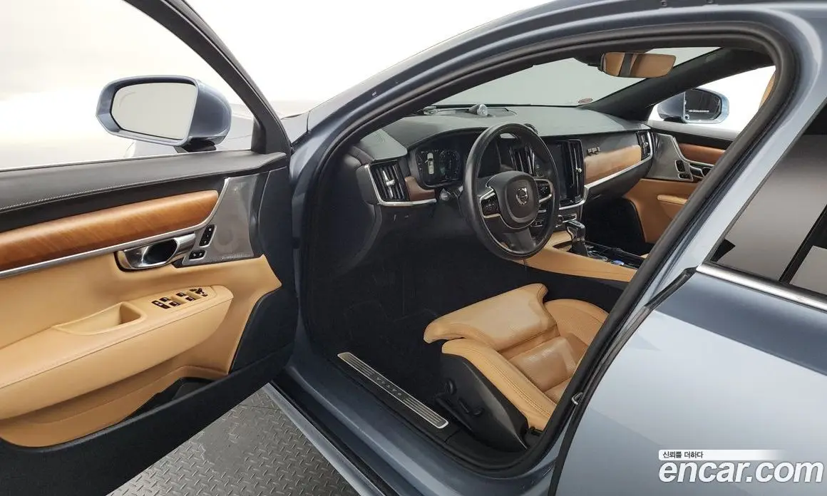 Volvo S90 2019 2.0 автомат (гидро), фото 13 Volvo S90 2019 2.0 автомат (гидро), фото 13