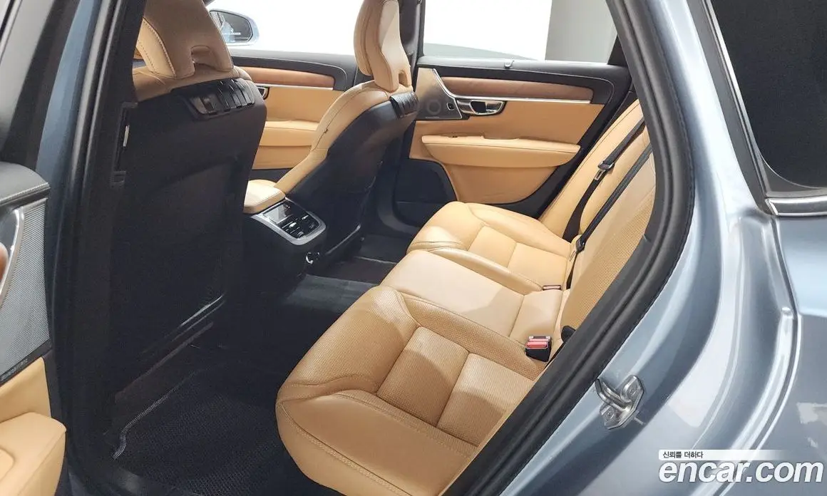 Volvo S90 2019 2.0 автомат (гидро), фото 17 Volvo S90 2019 2.0 автомат (гидро), фото 17