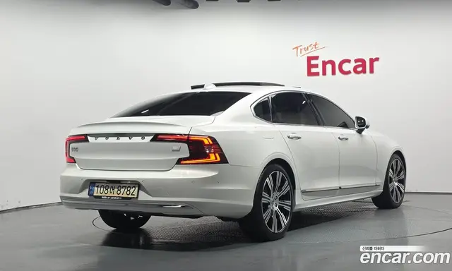 Volvo S90, 2021, 177 935 км