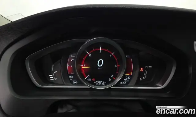 Volvo V40 2016 2.0 автомат (гидро), миниатюра 8 Volvo V40 2016 2.0 автомат (гидро), миниатюра 8