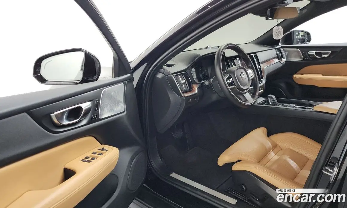 Volvo V60 2021 2.0 автомат (гидро), фото 13 Volvo V60 2021 2.0 автомат (гидро), фото 13