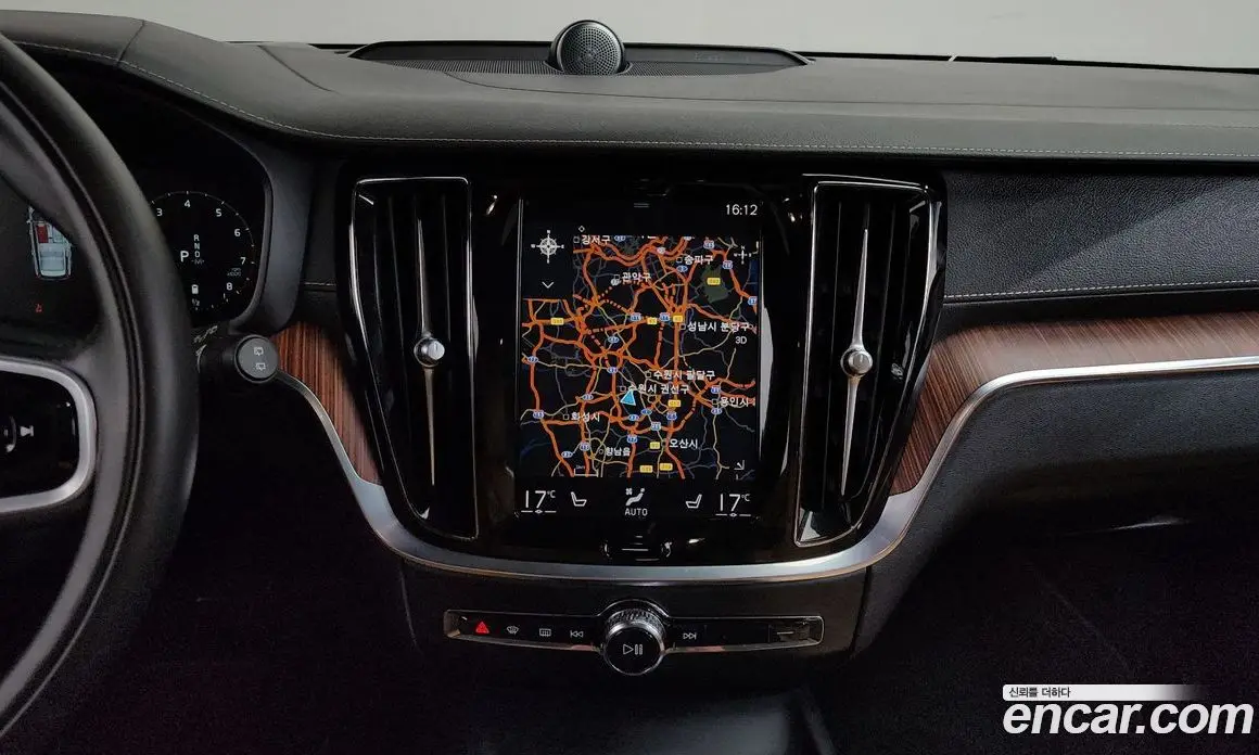 Volvo V60 2021 2.0 автомат (гидро), фото 18 Volvo V60 2021 2.0 автомат (гидро), фото 18