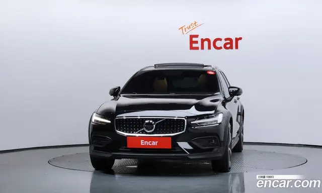 Volvo V60 2021 2.0 автомат (гидро), миниатюра 3 Volvo V60 2021 2.0 автомат (гидро), миниатюра 3