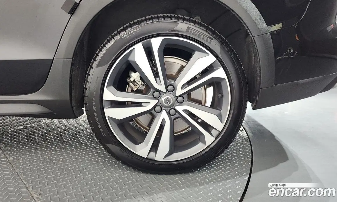 Volvo V60 2021 2.0 автомат (гидро), фото 7 Volvo V60 2021 2.0 автомат (гидро), фото 7