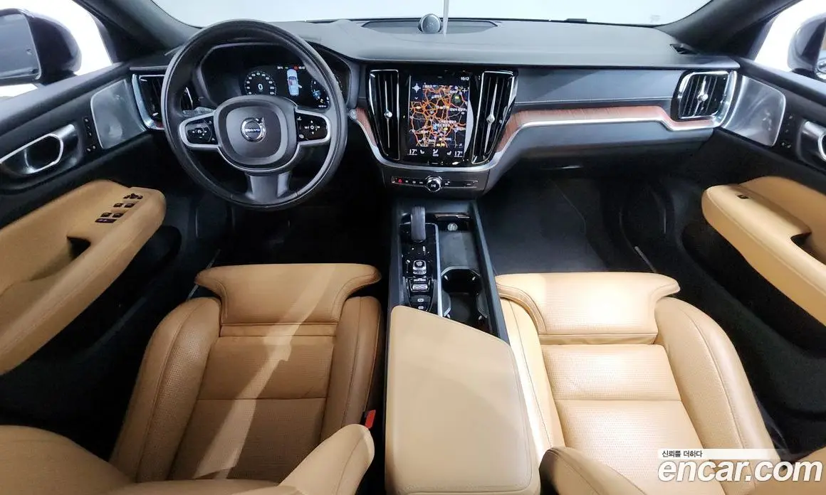 Volvo V60 2021 2.0 автомат (гидро), фото 10 Volvo V60 2021 2.0 автомат (гидро), фото 10