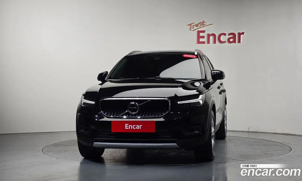 Volvo XC40 2021 2.0 автомат (гидро), фото 2 Volvo XC40 2021 2.0 автомат (гидро), фото 2