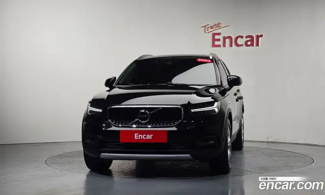Volvo XC40 2021 2.0 автомат (гидро), миниатюра 2 Volvo XC40 2021 2.0 автомат (гидро), миниатюра 2