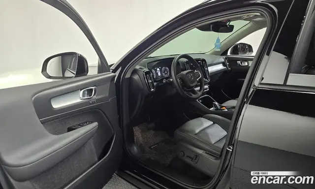 Volvo XC40 2021 2.0 автомат (гидро), миниатюра 12