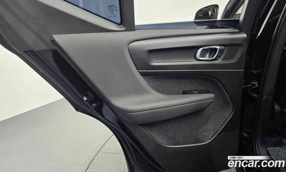 Volvo XC40 2021 2.0 автомат (гидро), фото 14 Volvo XC40 2021 2.0 автомат (гидро), фото 14