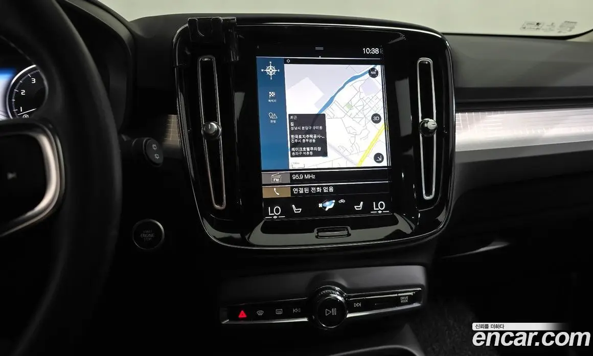 Volvo XC40 2021 2.0 автомат (гидро), фото 17 Volvo XC40 2021 2.0 автомат (гидро), фото 17