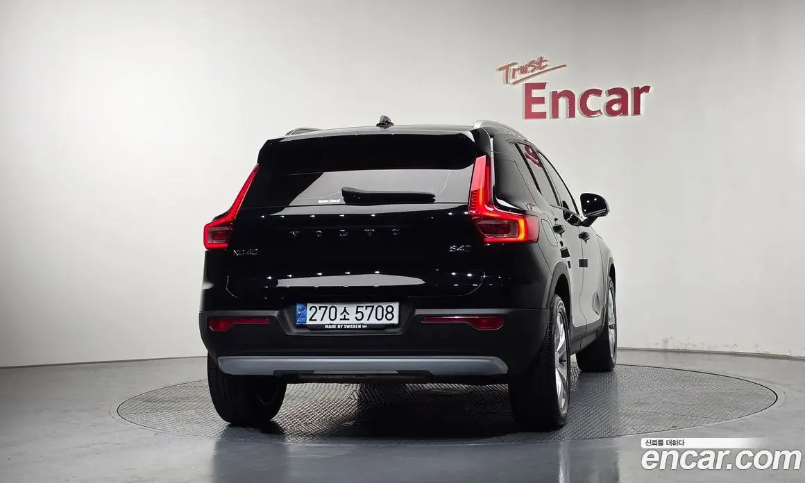 Volvo XC40 2021 2.0 автомат (гидро), фото 3 Volvo XC40 2021 2.0 автомат (гидро), фото 3