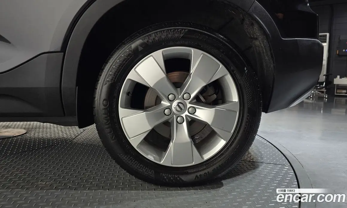Volvo XC40 2021 2.0 автомат (гидро), фото 6 Volvo XC40 2021 2.0 автомат (гидро), фото 6