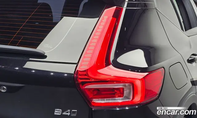 Volvo XC40 2021 2.0 автомат (гидро), миниатюра 8 Volvo XC40 2021 2.0 автомат (гидро), миниатюра 8