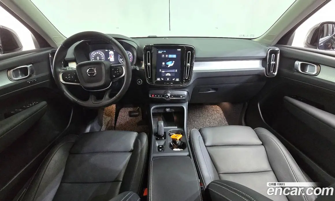 Volvo XC40 2021 2.0 автомат (гидро), фото 9 Volvo XC40 2021 2.0 автомат (гидро), фото 9