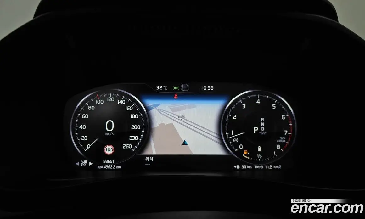 Volvo XC40 2021 2.0 автомат (гидро), фото 10 Volvo XC40 2021 2.0 автомат (гидро), фото 10