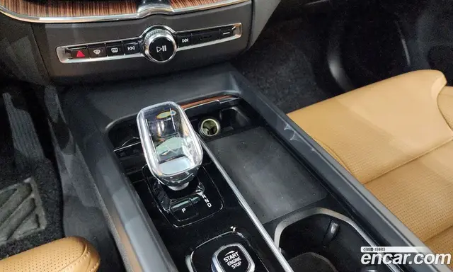 Volvo XC60 2023 2.0 автомат (гидро), миниатюра 12
