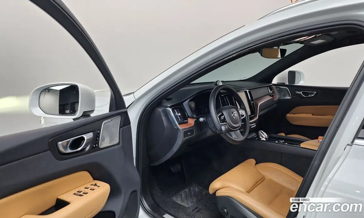 Volvo XC60 2023 2.0 автомат (гидро), фото 13 Volvo XC60 2023 2.0 автомат (гидро), фото 13