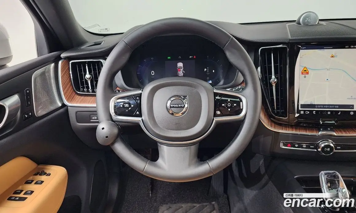 Volvo XC60 2023 2.0 автомат (гидро), фото 19 Volvo XC60 2023 2.0 автомат (гидро), фото 19