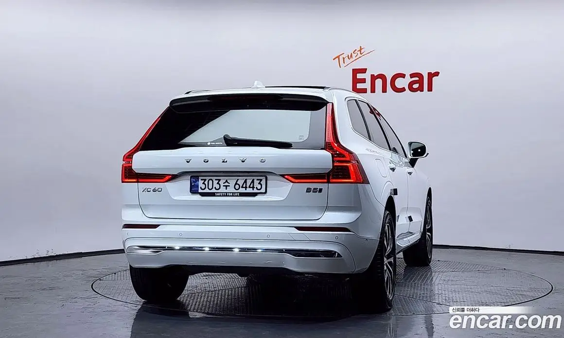 Volvo XC60 2023 2.0 автомат (гидро), фото 4 Volvo XC60 2023 2.0 автомат (гидро), фото 4