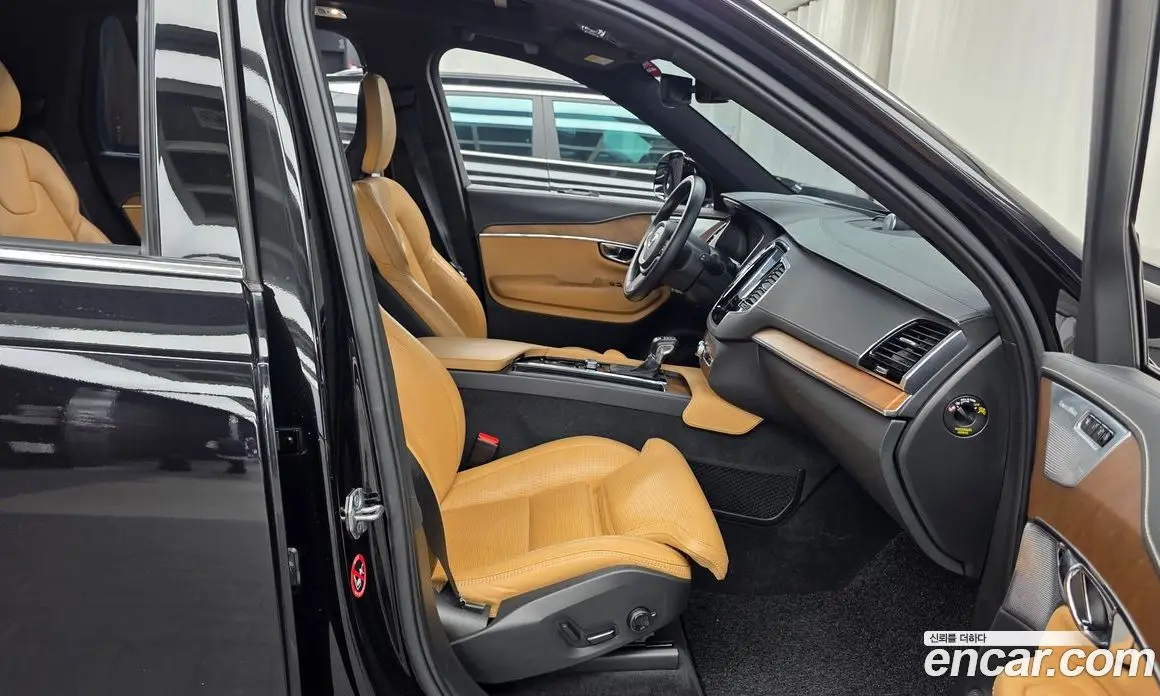 Volvo XC90 2019 2.0 автомат (гидро), фото 11