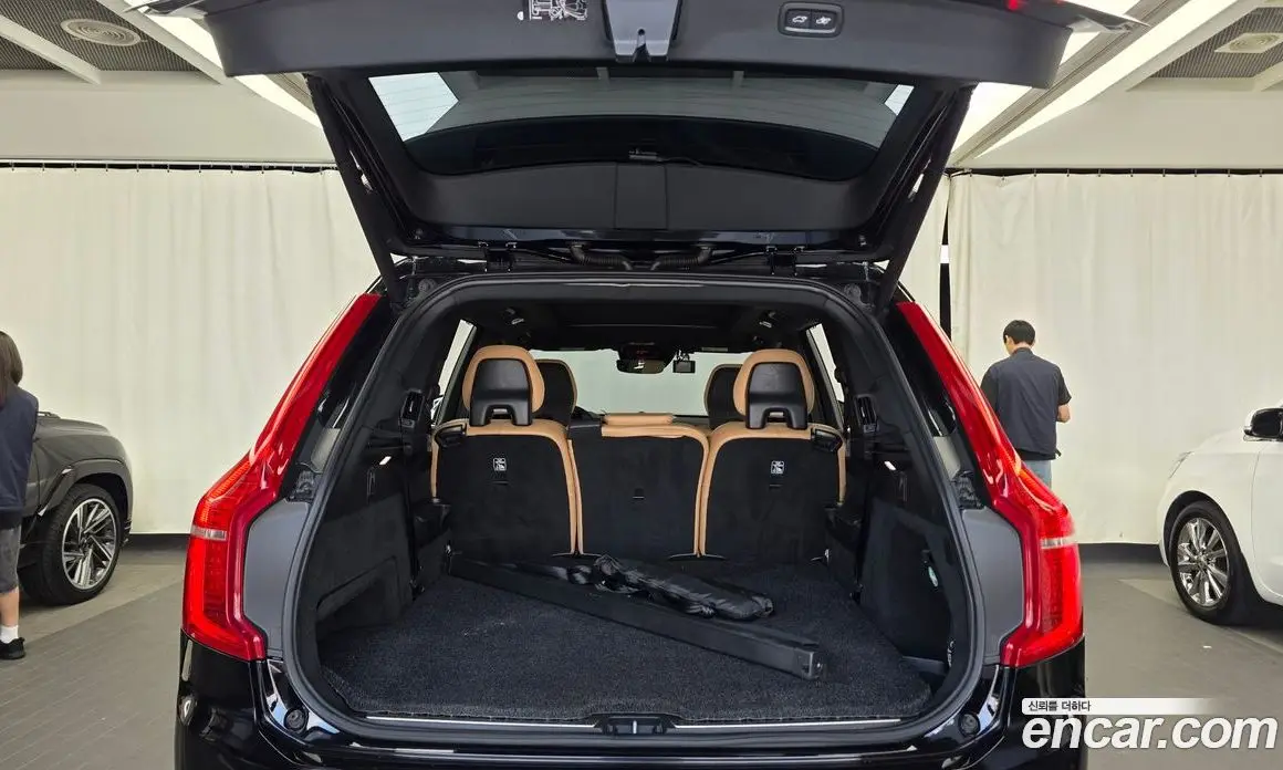Volvo XC90 2019 2.0 автомат (гидро), фото 20