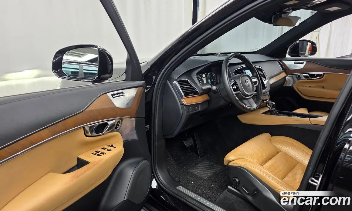 Volvo XC90 2019 2.0 автомат (гидро), фото 10