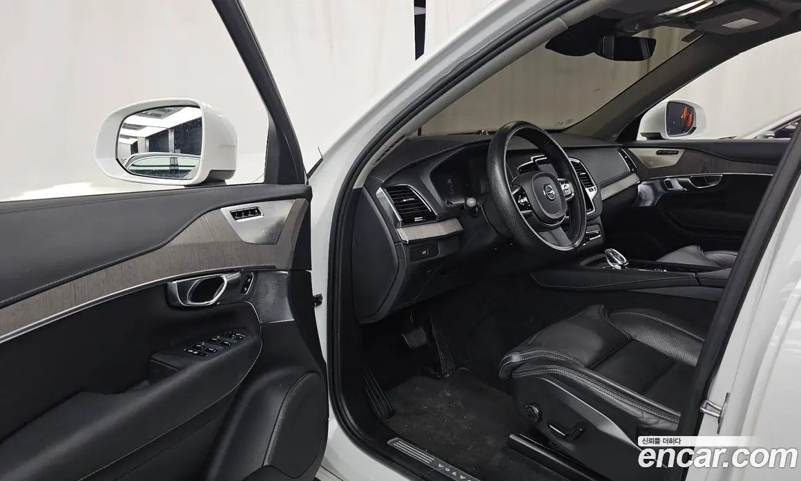Volvo XC90 2023 2.0 автомат (гидро), фото 13 Volvo XC90 2023 2.0 автомат (гидро), фото 13