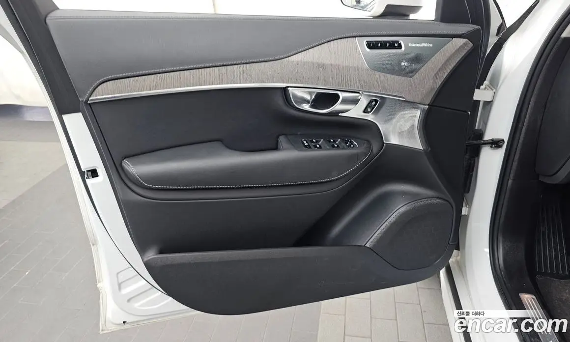 Volvo XC90 2023 2.0 автомат (гидро), фото 14 Volvo XC90 2023 2.0 автомат (гидро), фото 14