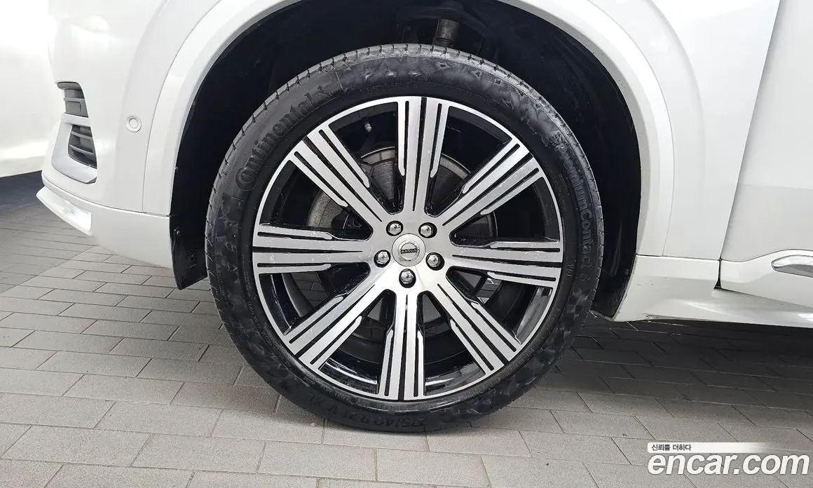 Volvo XC90 2023 2.0 автомат (гидро), фото 5 Volvo XC90 2023 2.0 автомат (гидро), фото 5