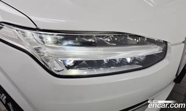 Volvo XC90 2023 2.0 автомат (гидро), миниатюра 8 Volvo XC90 2023 2.0 автомат (гидро), миниатюра 8