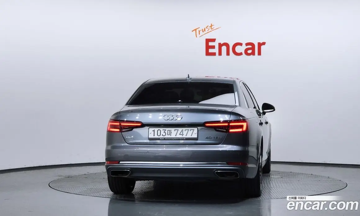 Audi A4 2019 2.0 автомат (гидро), фото 4 Audi A4 2019 2.0 автомат (гидро), фото 4