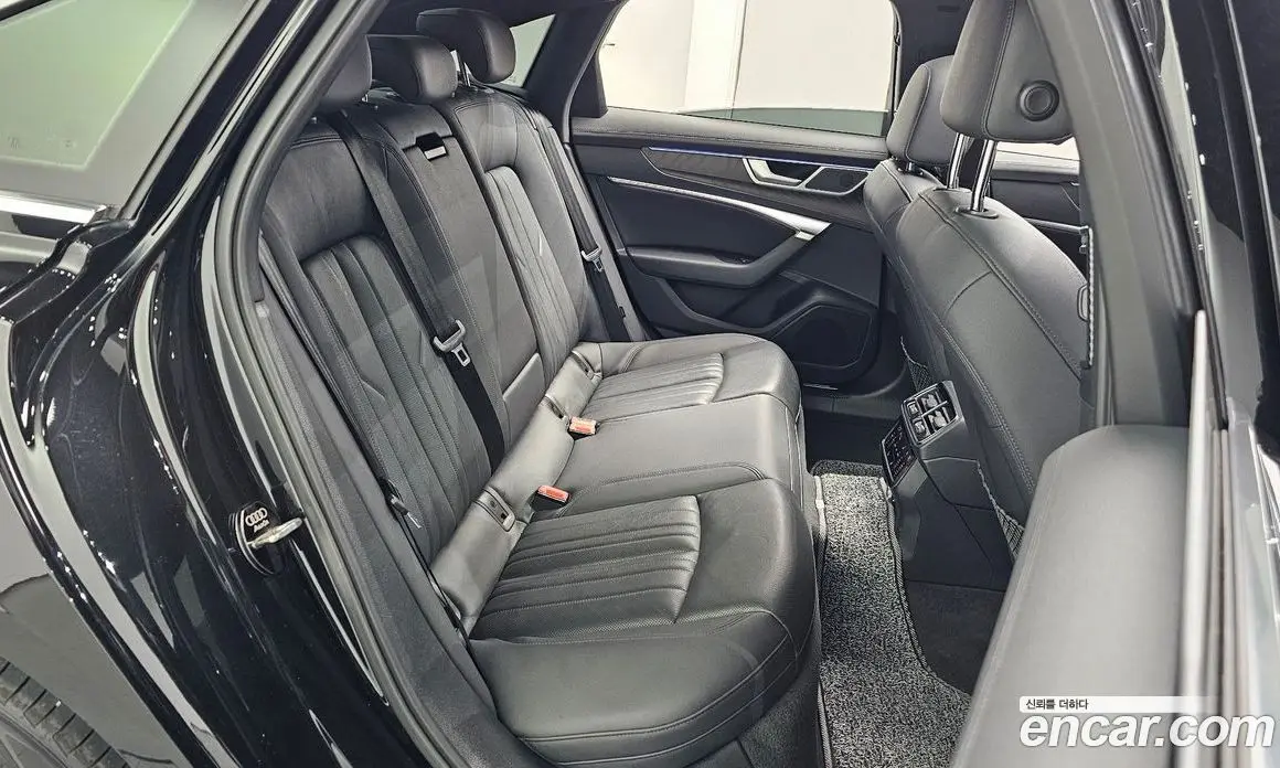 Audi A6 2019 2.0 автомат (гидро), фото 17 Audi A6 2019 2.0 автомат (гидро), фото 17