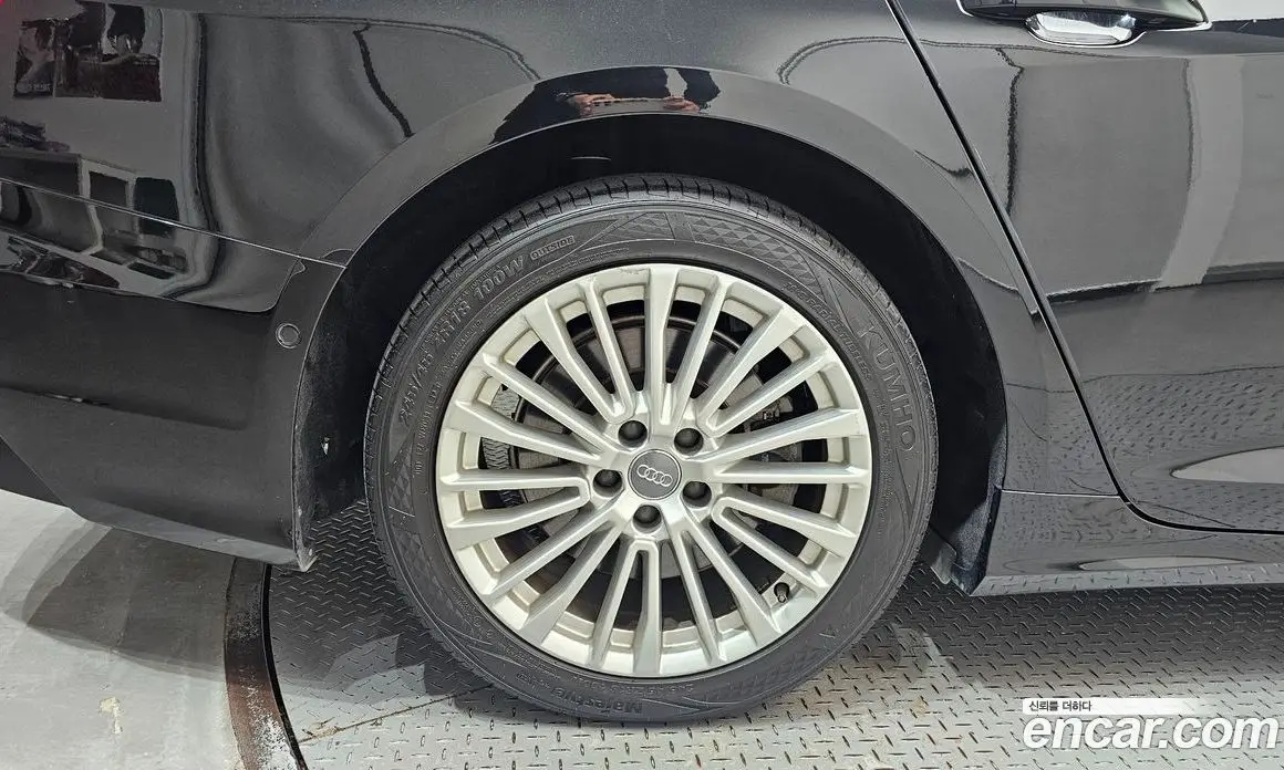 Audi A6 2019 2.0 автомат (гидро), фото 5 Audi A6 2019 2.0 автомат (гидро), фото 5