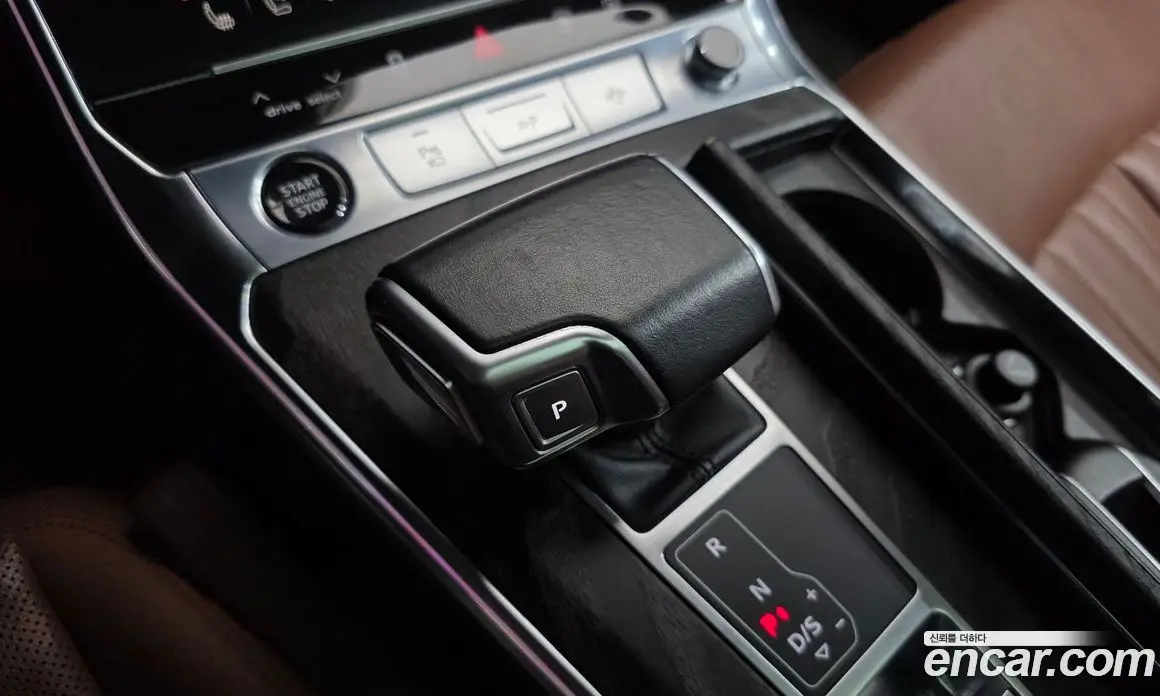 Audi A6 2021 2.0 автомат (гидро), фото 12