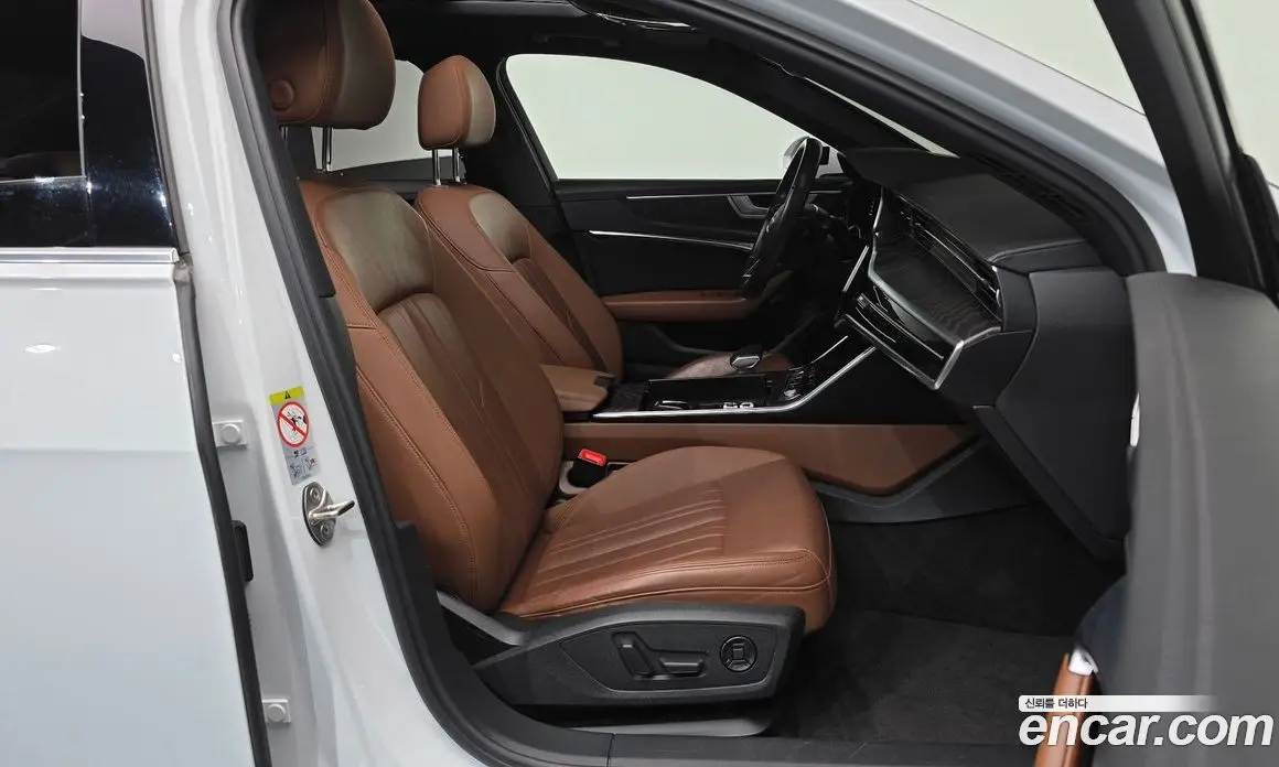 Audi A6 2021 2.0 автомат (гидро), фото 16