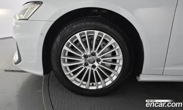 Audi A6 2021 2.0 автомат (гидро), миниатюра 5